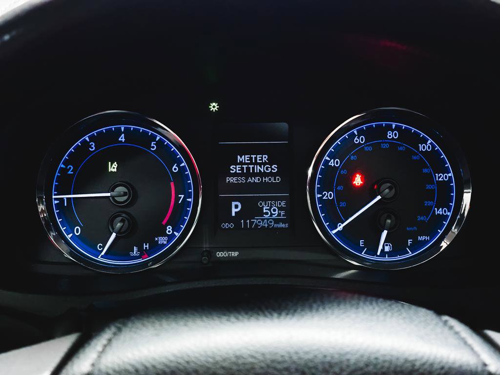Used 2017 Toyota Corolla LE w/ LE Premium Package w/Moonroof FWD image 24