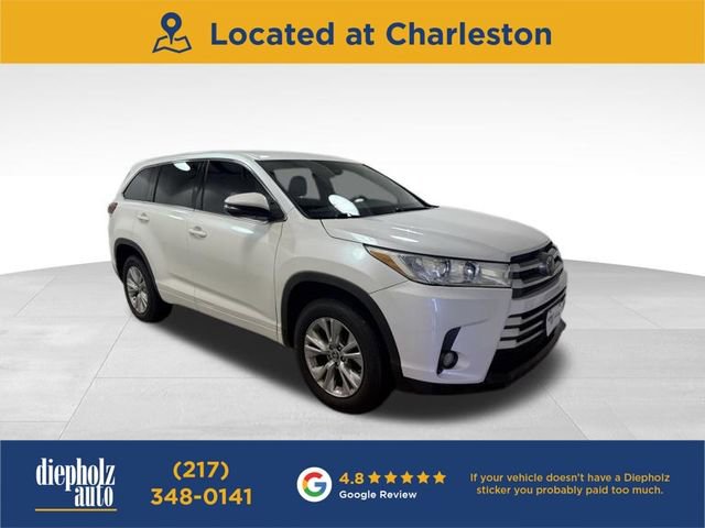 Used 2017 Toyota Highlander Plus FWD image 1