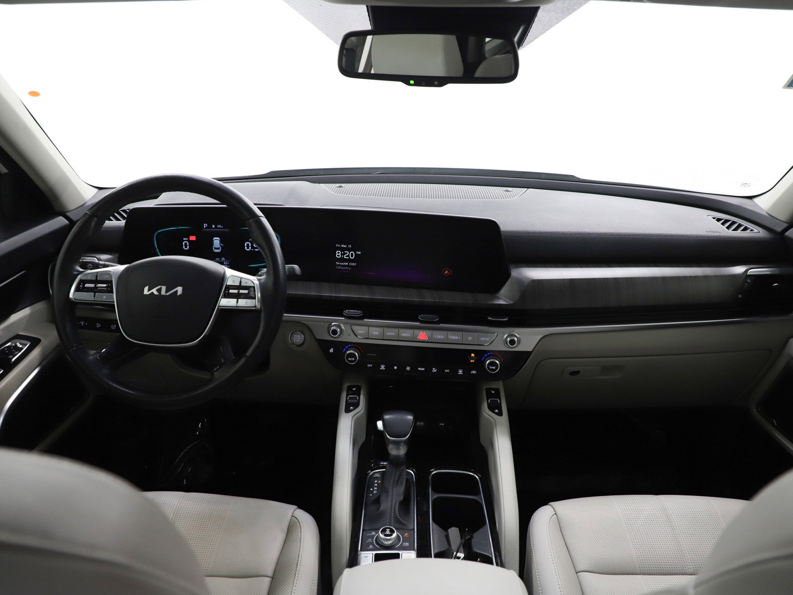 Used 2023 Kia Telluride EX w/ EX Captain's Chair Package image 14