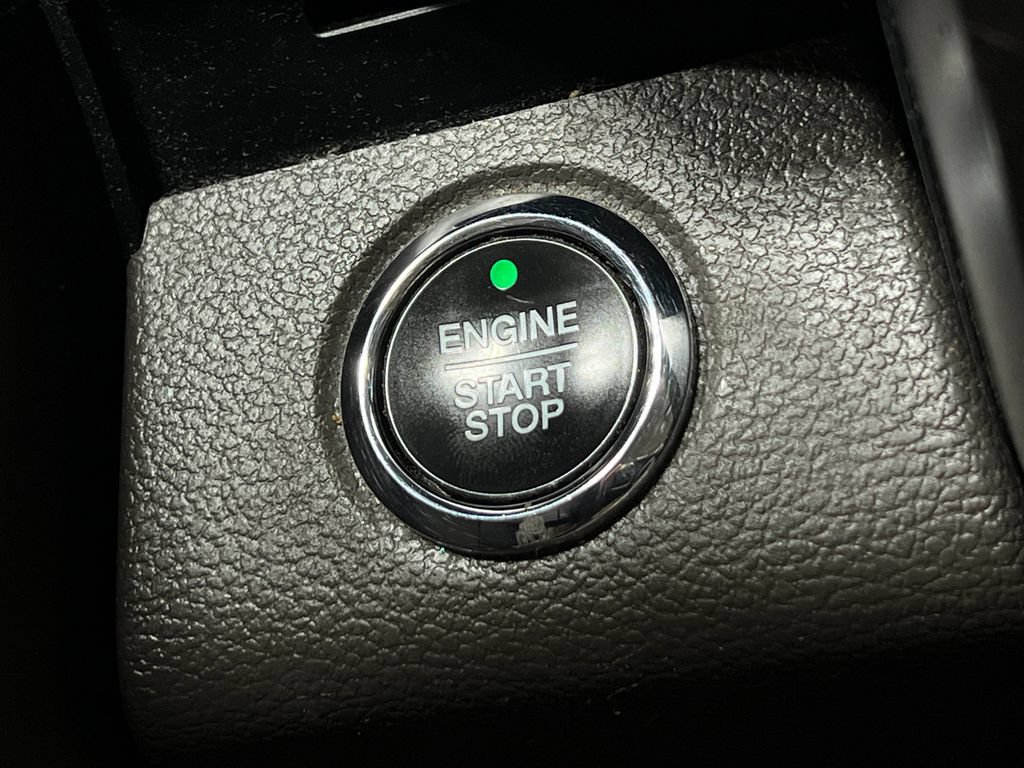 Used 2020 Ford Expedition Limited w/ Equipment Group 301A AWD/4WD image 23