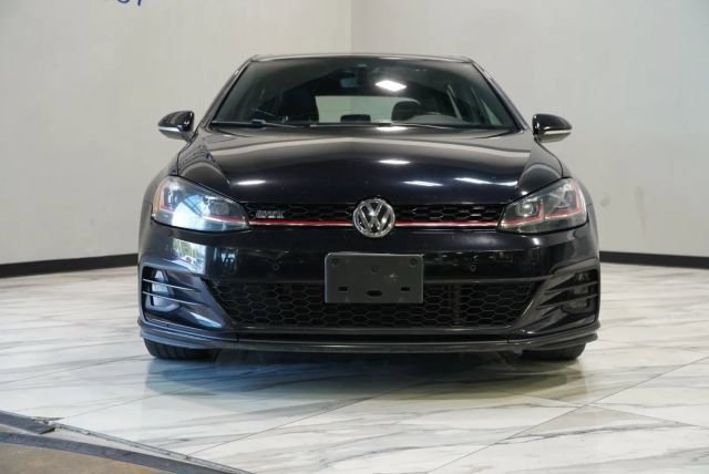 Used 2018 Volkswagen GTI Autobahn FWD image 2