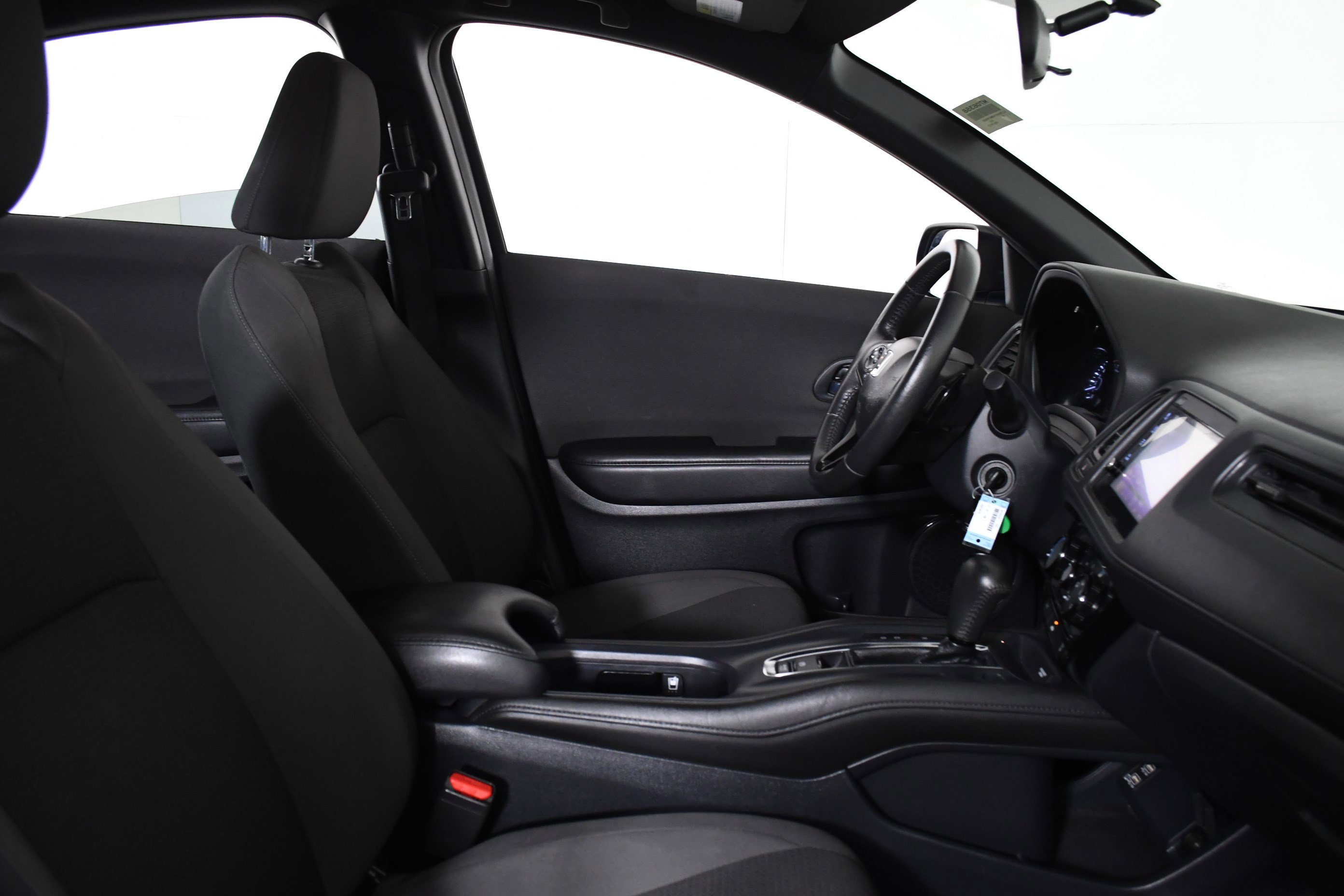 Used 2022 Honda HR-V Sport image 25