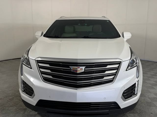 Used 2017 Cadillac XT5 Luxury w/ Driver Awareness Package FWD image 10