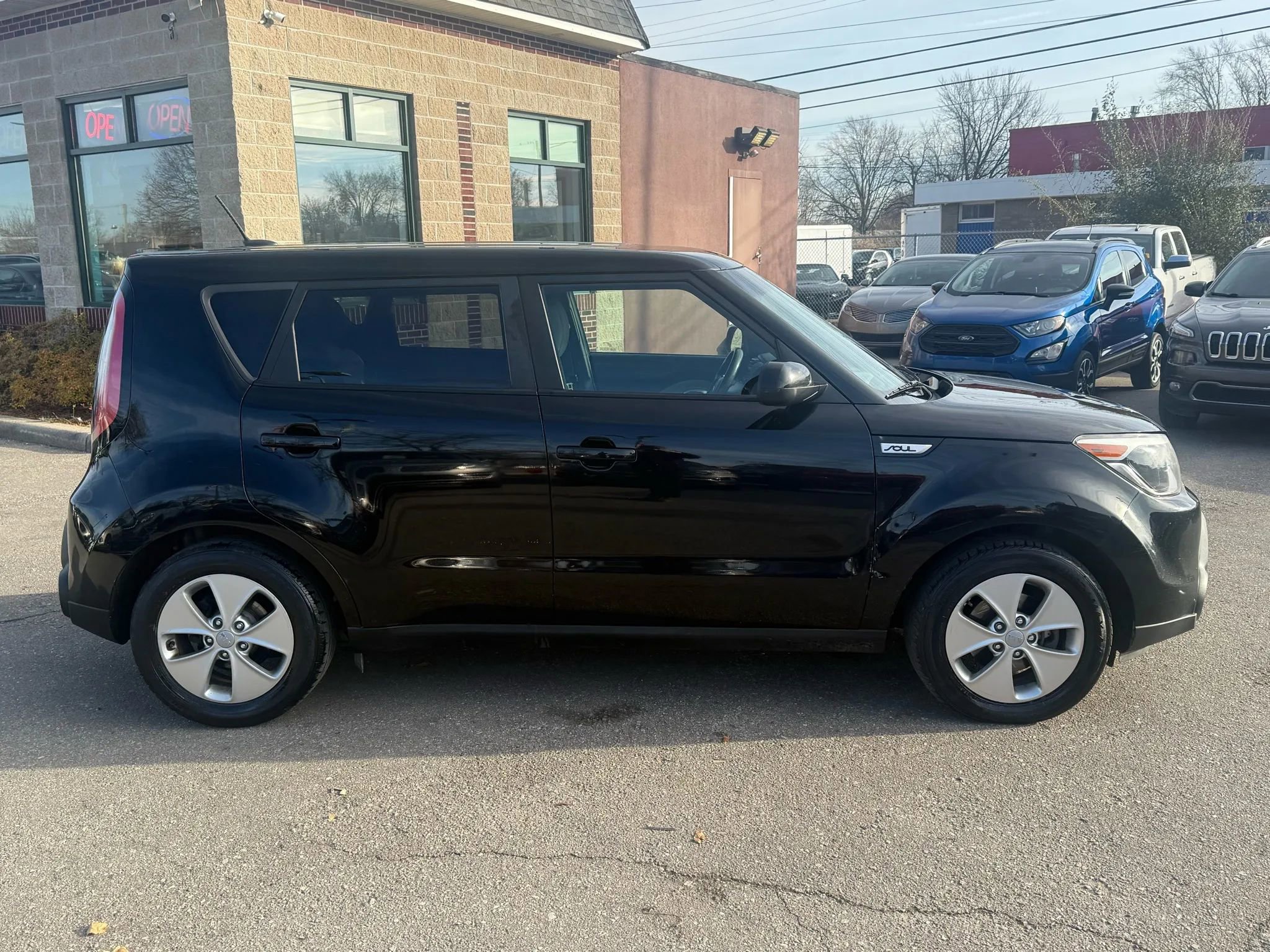 Used 2016 Kia Soul image 4