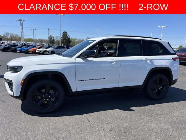 New 2026 Jeep Grand Cherokee Limited w/ Limited Altitude Package AWD/4WD image 3