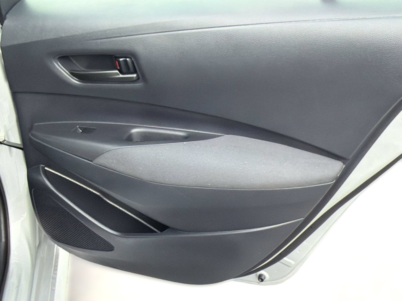 Used 2025 Toyota Corolla LE FWD image 32