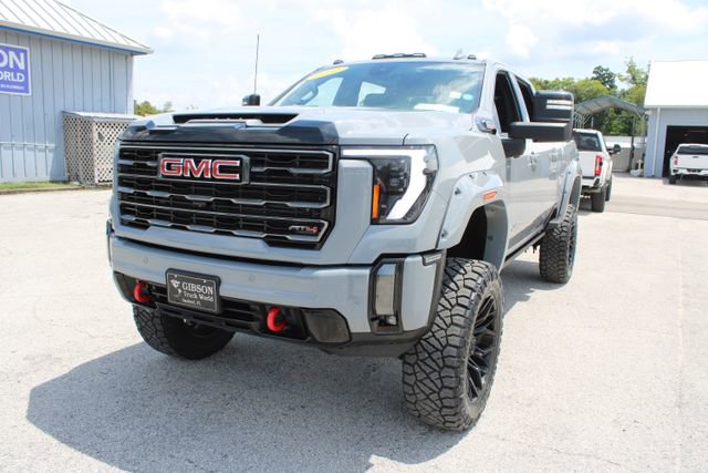 Used 2024 GMC Sierra 2500 AT4 w/ AT4 Premium Plus Package image 3