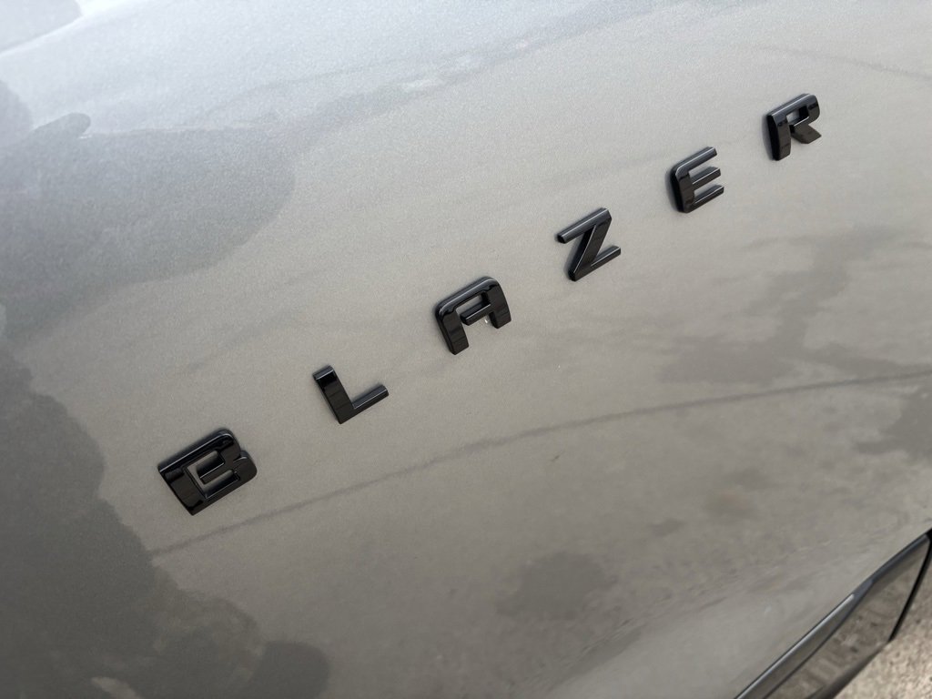 Used 2025 Chevrolet Blazer RS image 9