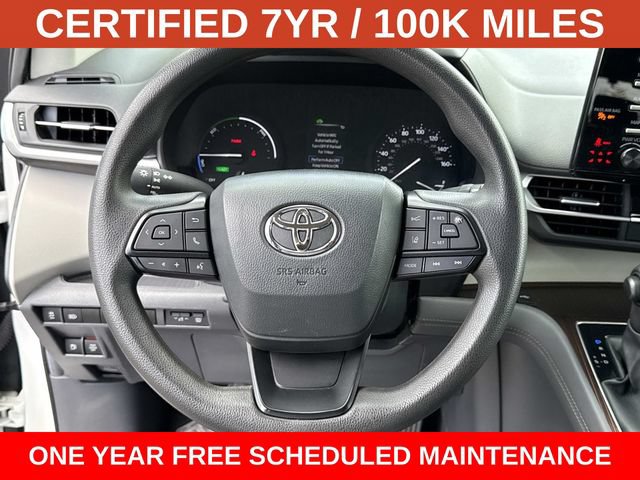 Used 2024 Toyota Sienna LE AWD/4WD image 18