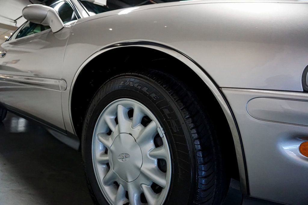 Used 1997 Buick Riviera Supercharged Coupe image 79