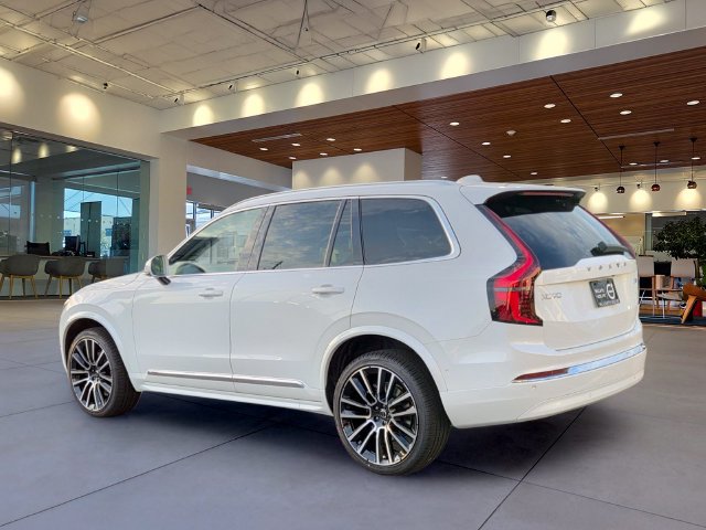 New 2026 Volvo XC90 B6 Plus AWD/4WD image 3
