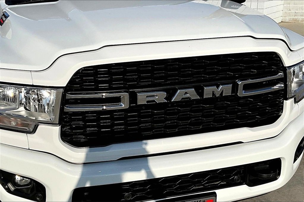 Used 2024 RAM 2500 Big Horn w/ Safety Group image 29
