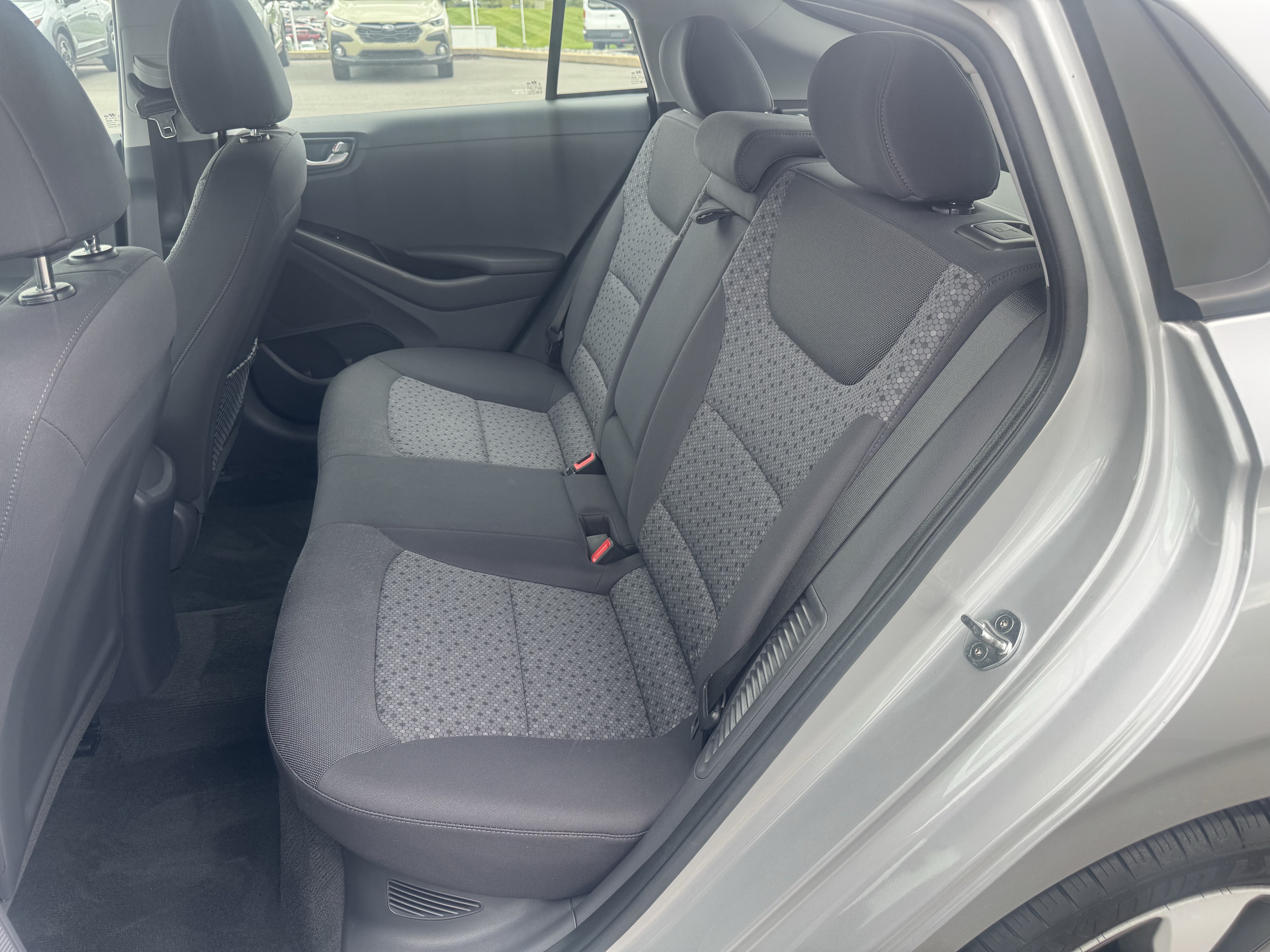Used 2019 Hyundai Ioniq Plug-In Hybrid FWD image 13