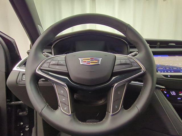 Used 2026 Cadillac XT5 Premium Luxury w/ Driver Assist Package AWD/4WD image 10