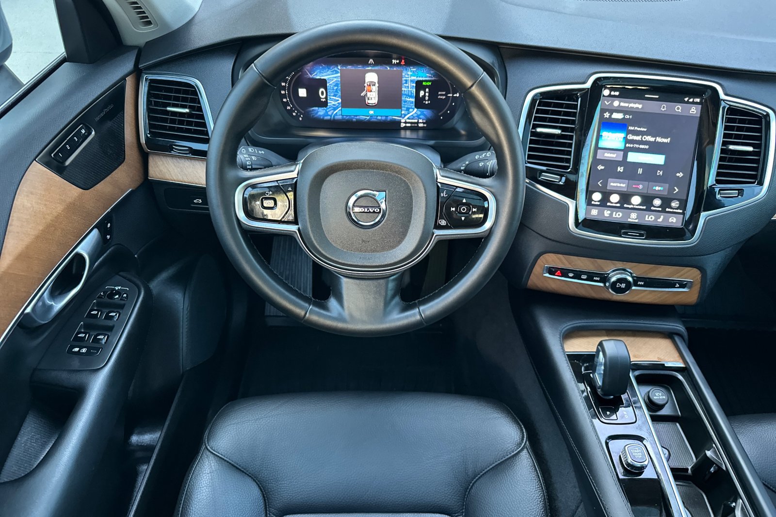 Certified 2024 Volvo XC90 T8 Plus w/ Protection Package Premier AWD/4WD image 17
