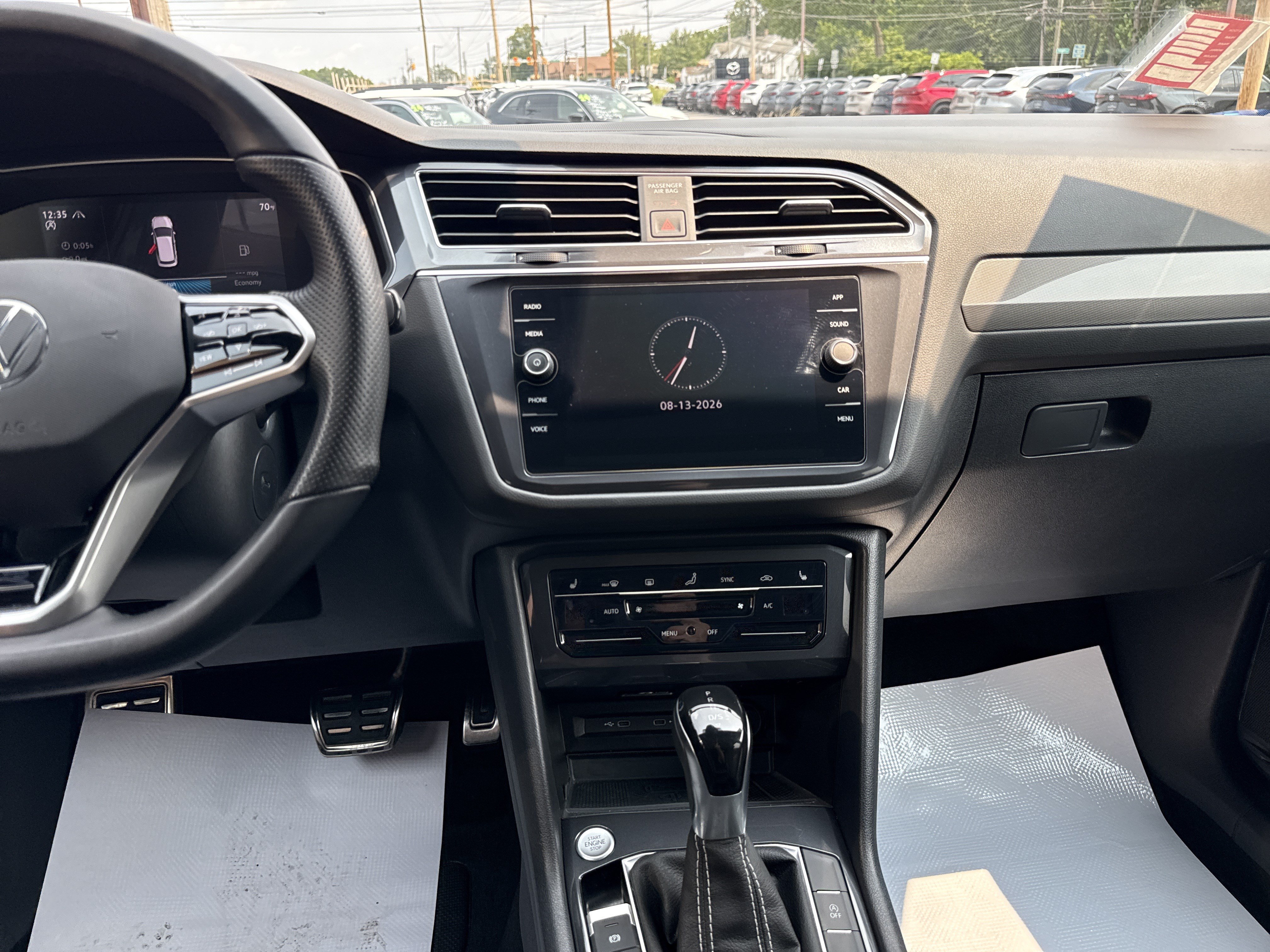 Used 2024 Volkswagen Tiguan SE R-Line AWD/4WD image 24
