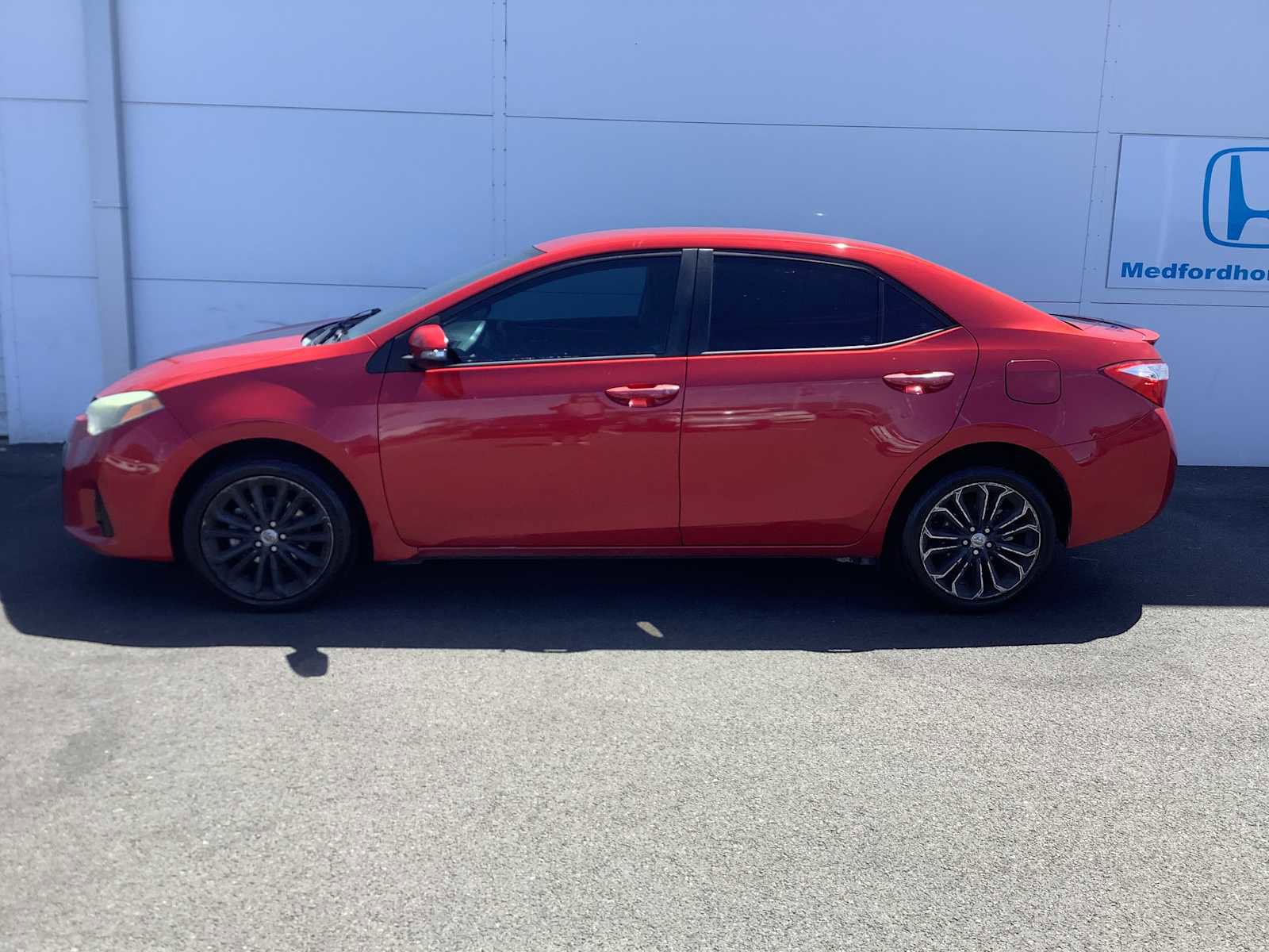 Used 2016 Toyota Corolla S FWD image 3