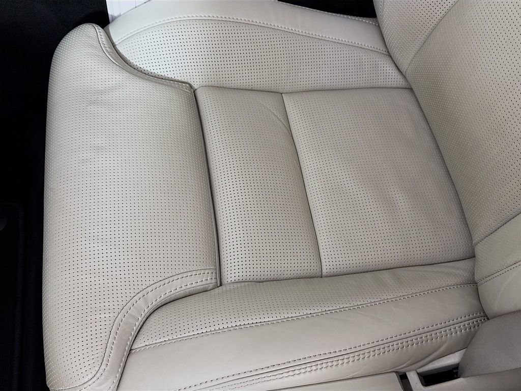 Used 2025 Volvo XC60 T8 Ultra w/ Protection Package Premier image 21