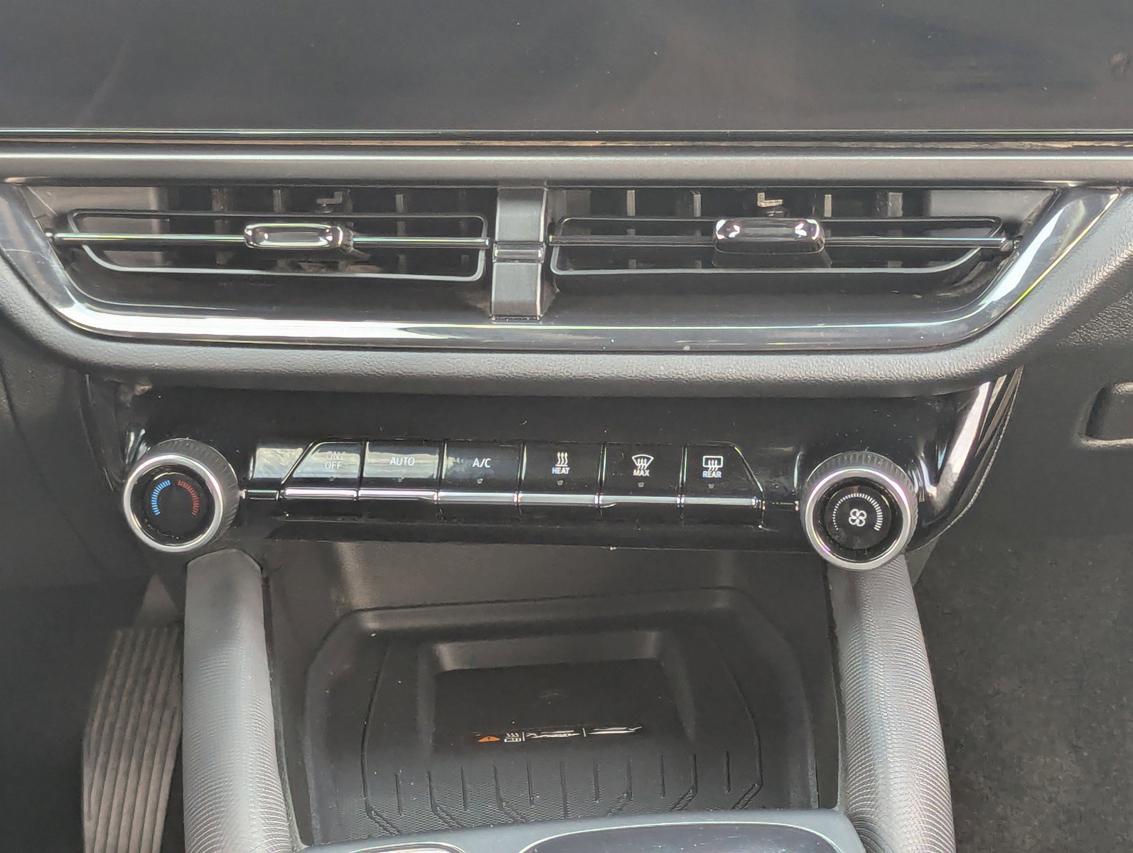 Certified 2025 Chevrolet Equinox EV RS image 20