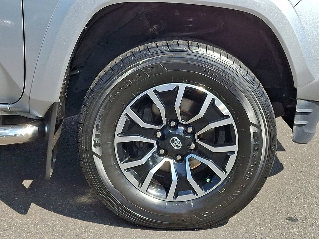 Certified 2022 Toyota Tacoma TRD Sport AWD/4WD image 8