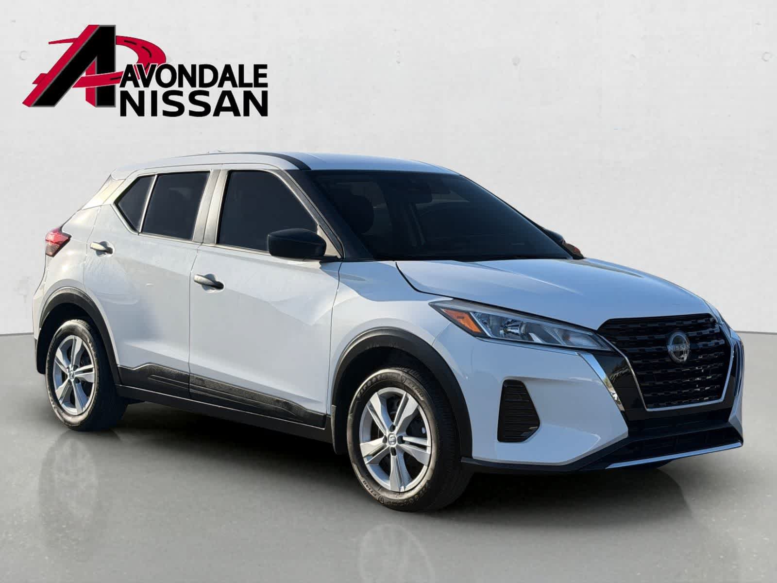 Certified 2025 Nissan Kicks Play S FWD image 8
