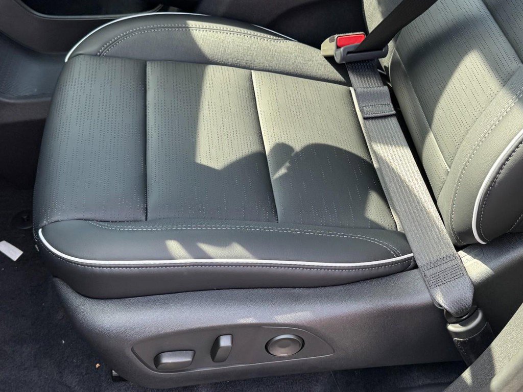 New 2026 Buick Enclave Sport Touring w/ Power Package image 18