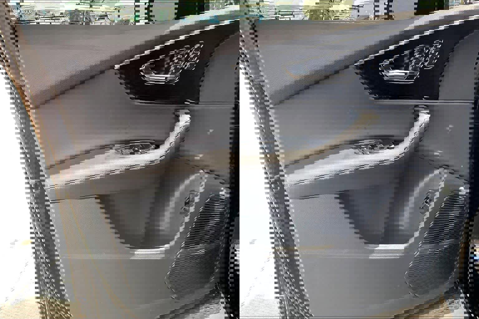 Used 2023 Audi Q7 Premium Plus image 21