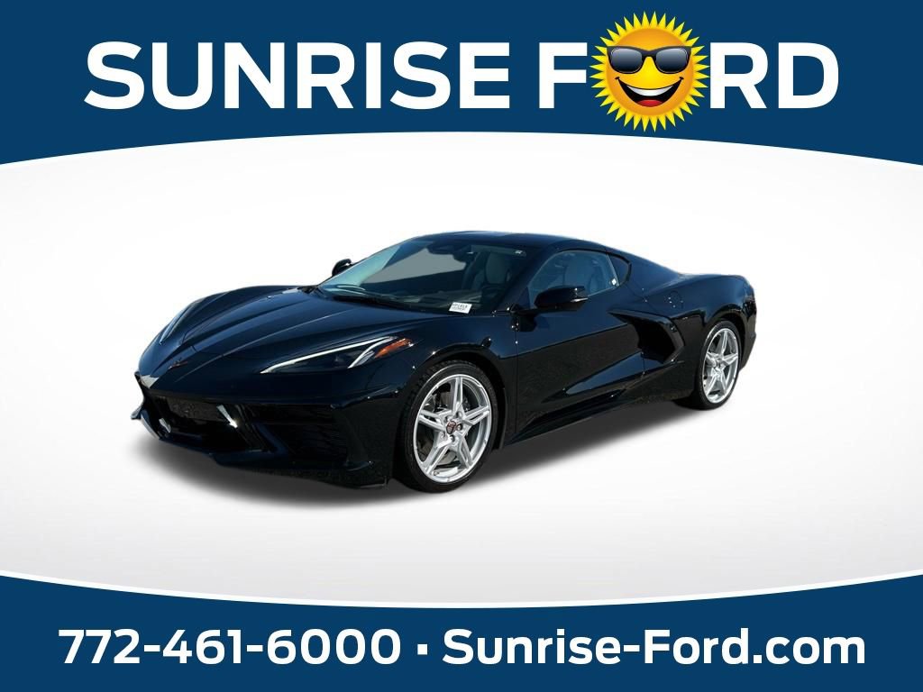 Used 2025 Chevrolet Corvette Stingray Premium Cpe w/ 3LT RWD image 1