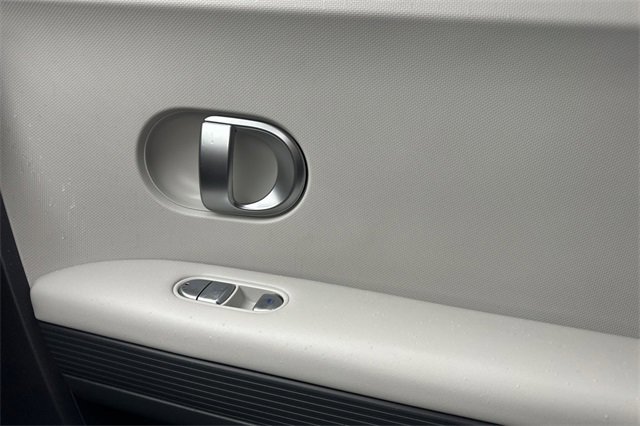 Certified 2024 Hyundai Ioniq 5 SE image 22