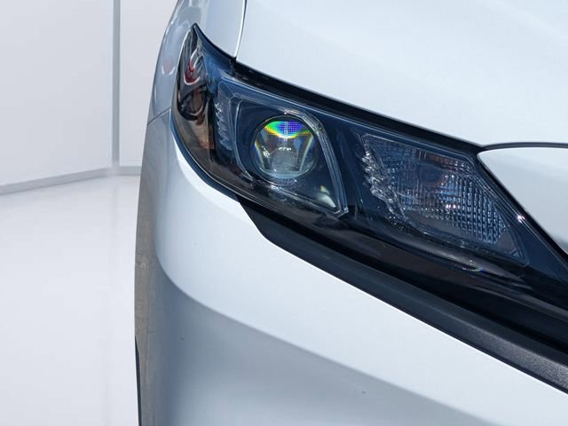 Used 2024 Toyota Camry SE FWD image 9