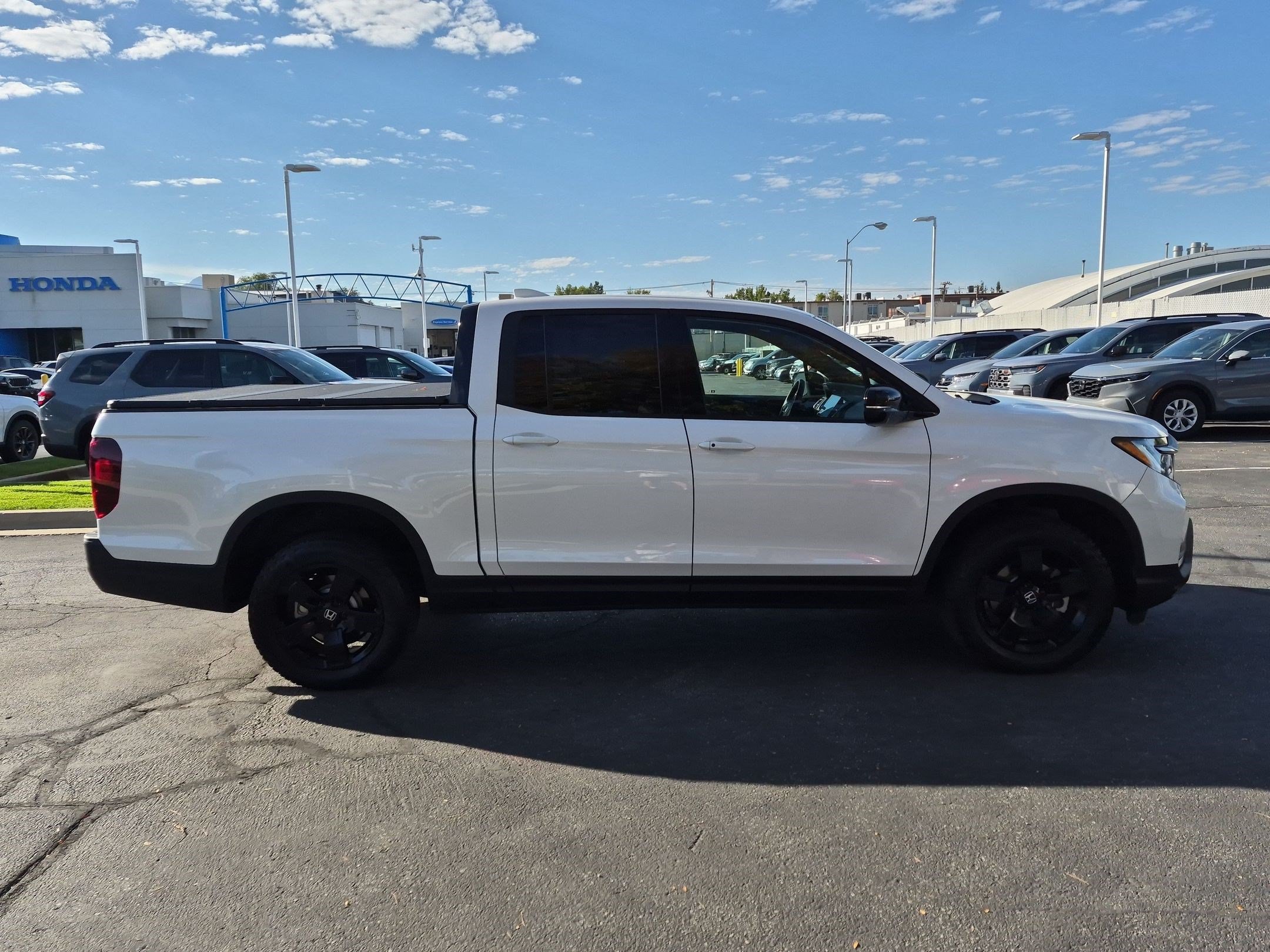 Certified 2024 Honda Ridgeline Black Edition image 2