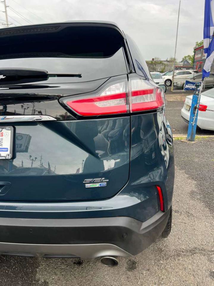 Used 2019 Ford Edge SEL w/ Equipment Group 201A AWD/4WD image 11