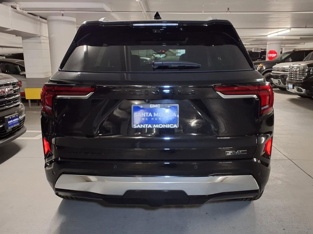 New 2026 GMC Terrain Denali w/ LPO, Black Badging Package AWD/4WD image 9