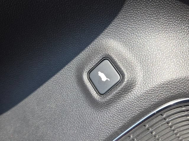 Used 2025 Acura MDX SH-AWD w/ Technology Package image 29