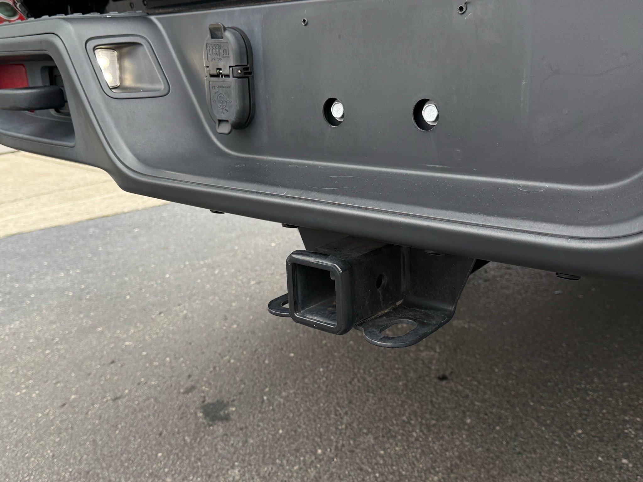 Used 2021 Jeep Gladiator Sport image 9