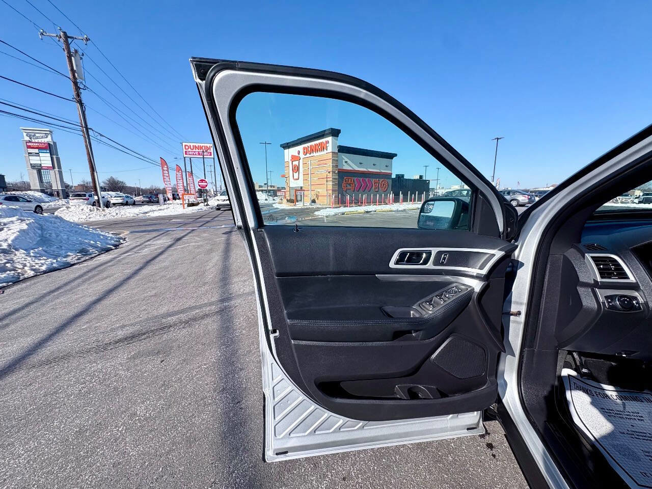 Used 2015 Ford Explorer XLT w/ Equipment Group 202B image 18