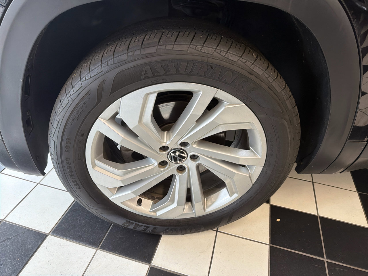 Used 2020 Volkswagen Atlas Cross Sport SEL image 8