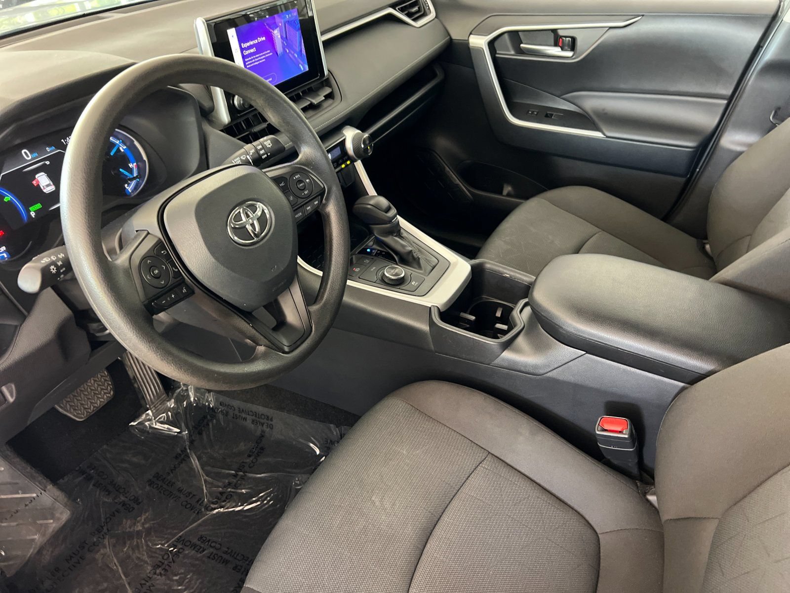 Used 2025 Toyota RAV4 XLE AWD/4WD image 9