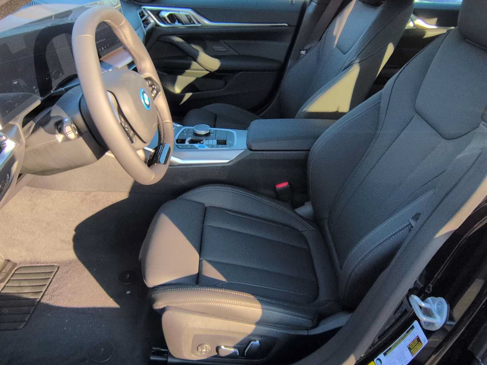 Used 2026 BMW i4 xDrive40i AWD/4WD image 18