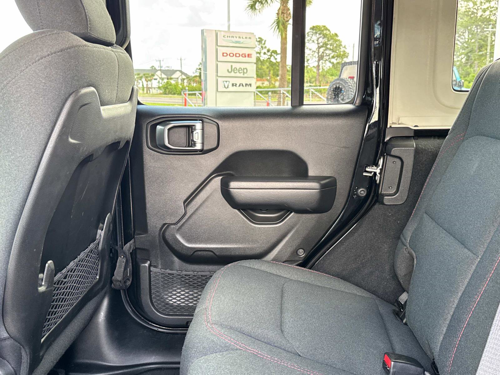 Certified 2024 Jeep Wrangler Unlimited Rubicon image 14