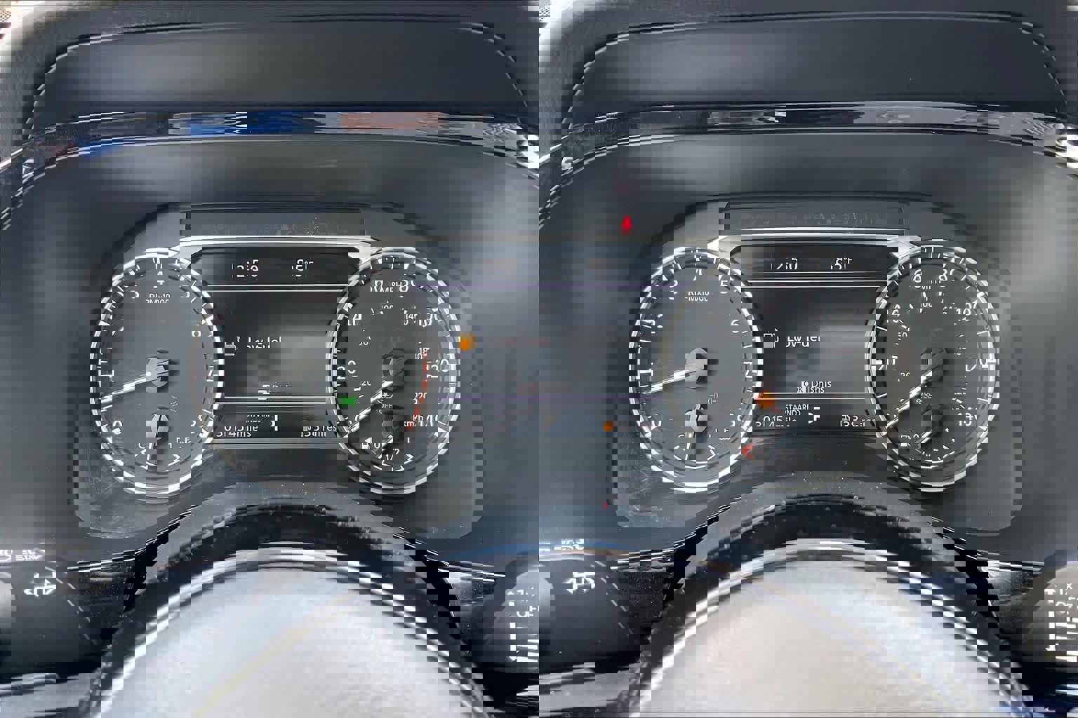 Used 2025 Nissan Pathfinder SL image 26