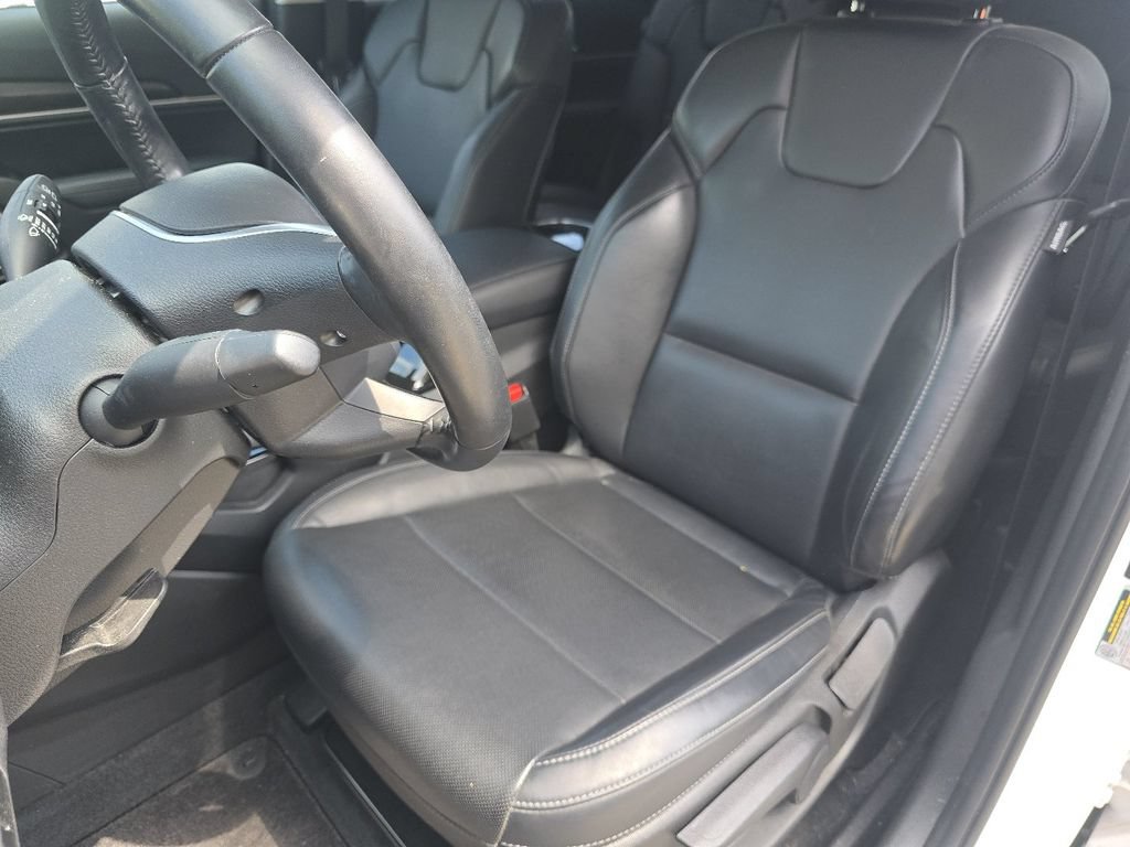 Used 2024 Kia Telluride LX FWD image 22
