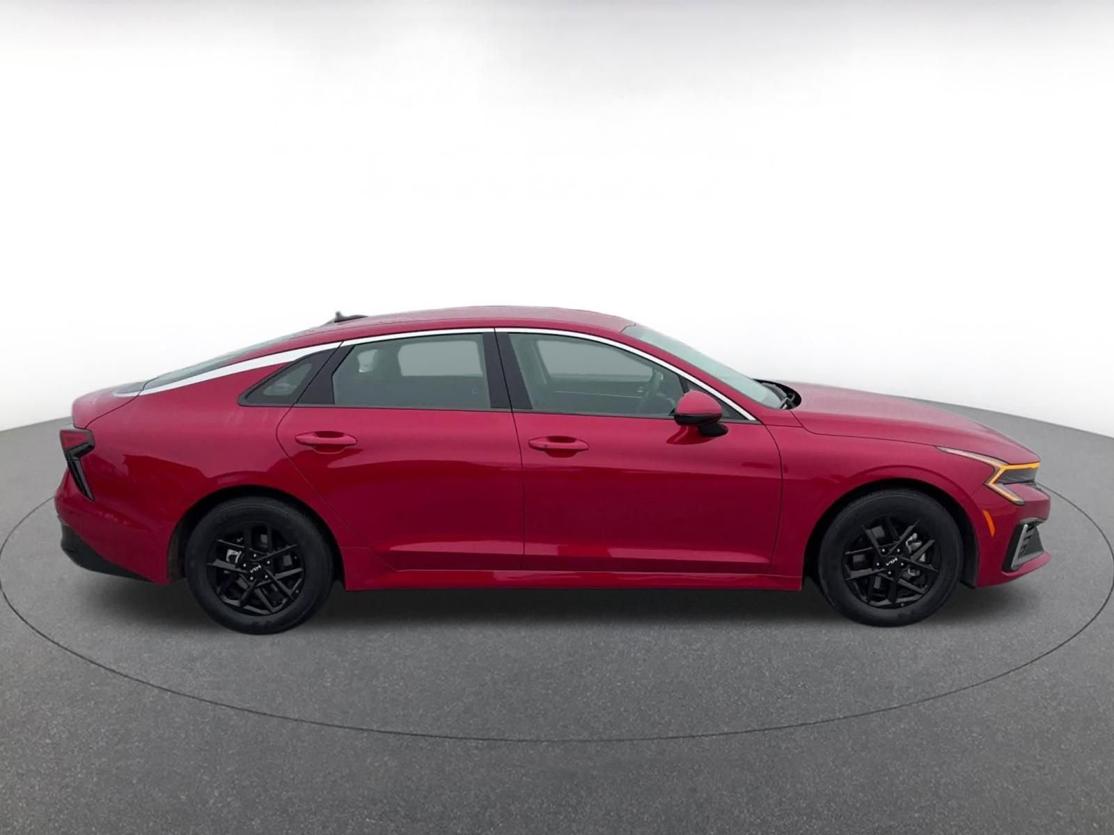 Used 2025 Kia K5 LXS image 16