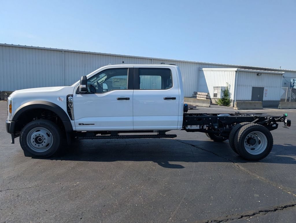 New 2025 Ford F550 4x4 Crew Cab Super Duty image 4