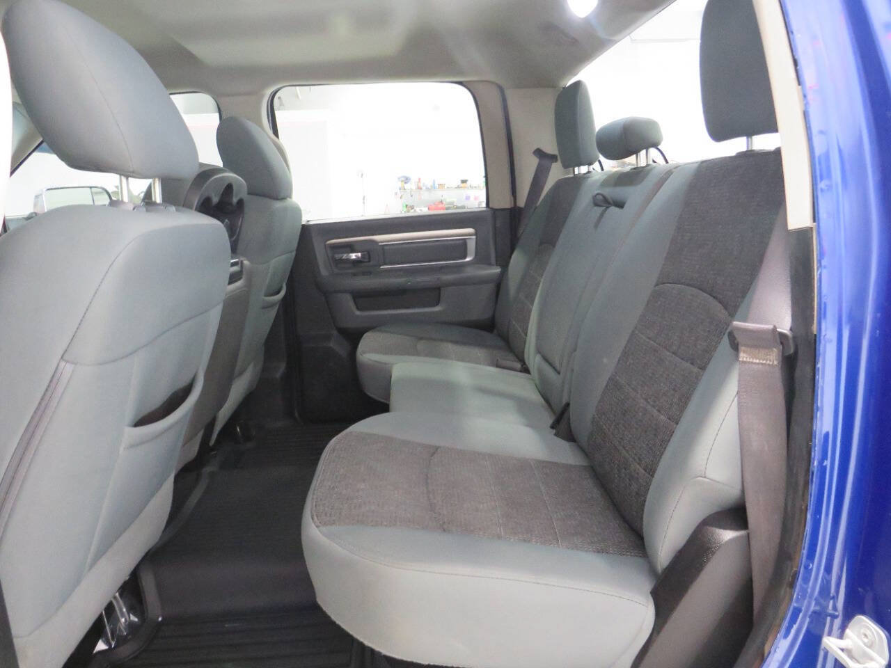 Used 2015 RAM 3500 Big Horn AWD/4WD image 11