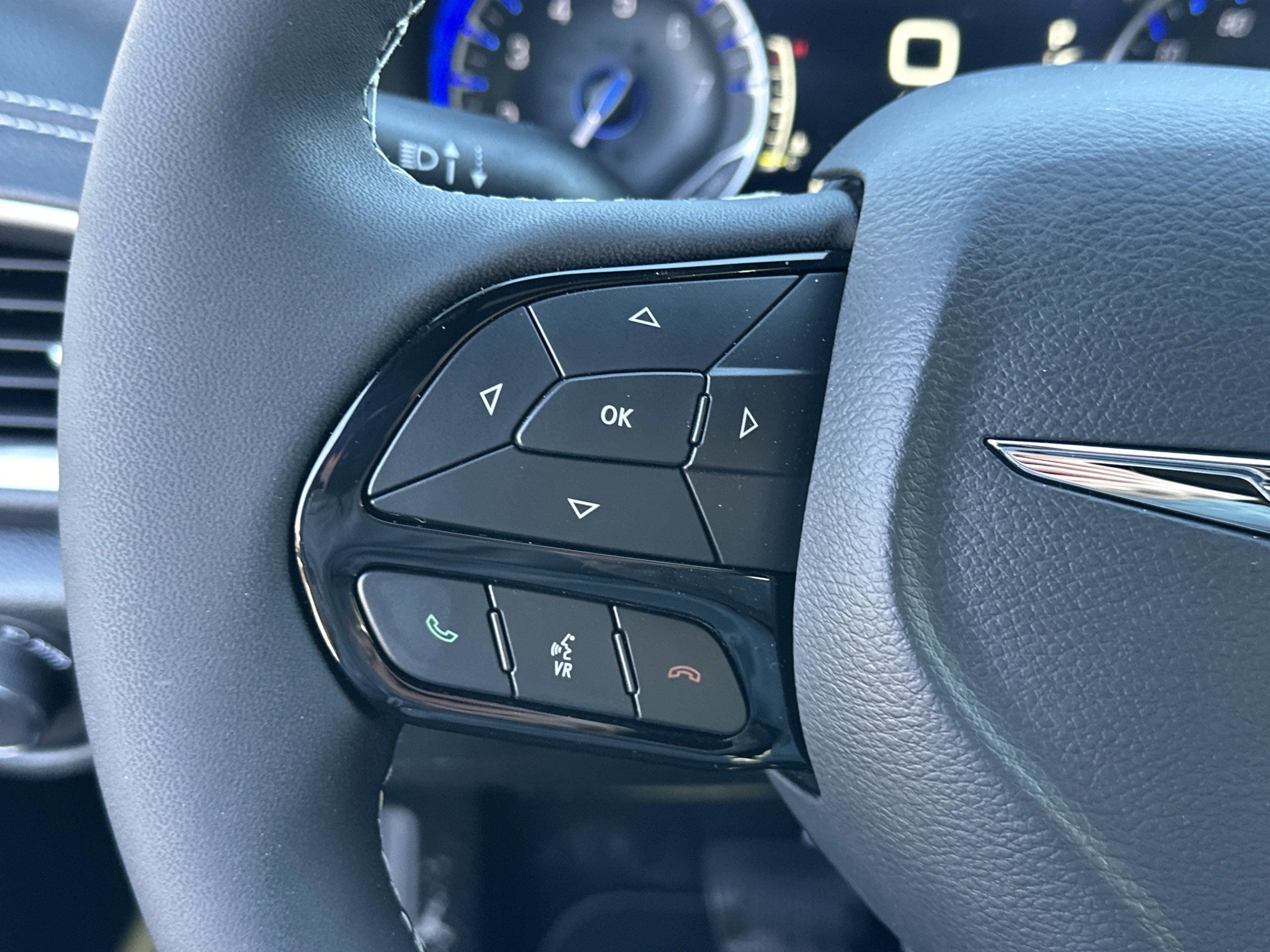 New 2026 Chrysler Pacifica Select w/ S Appearance Package FWD image 10