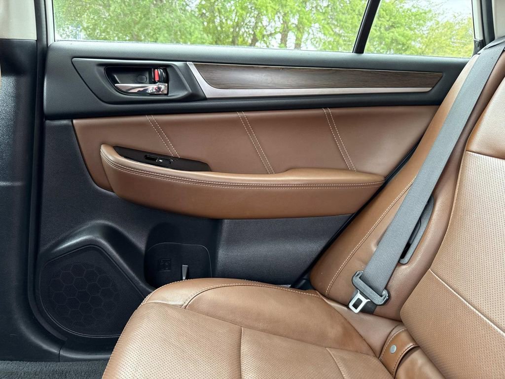 Used 2017 Subaru Outback 2.5i Touring image 17