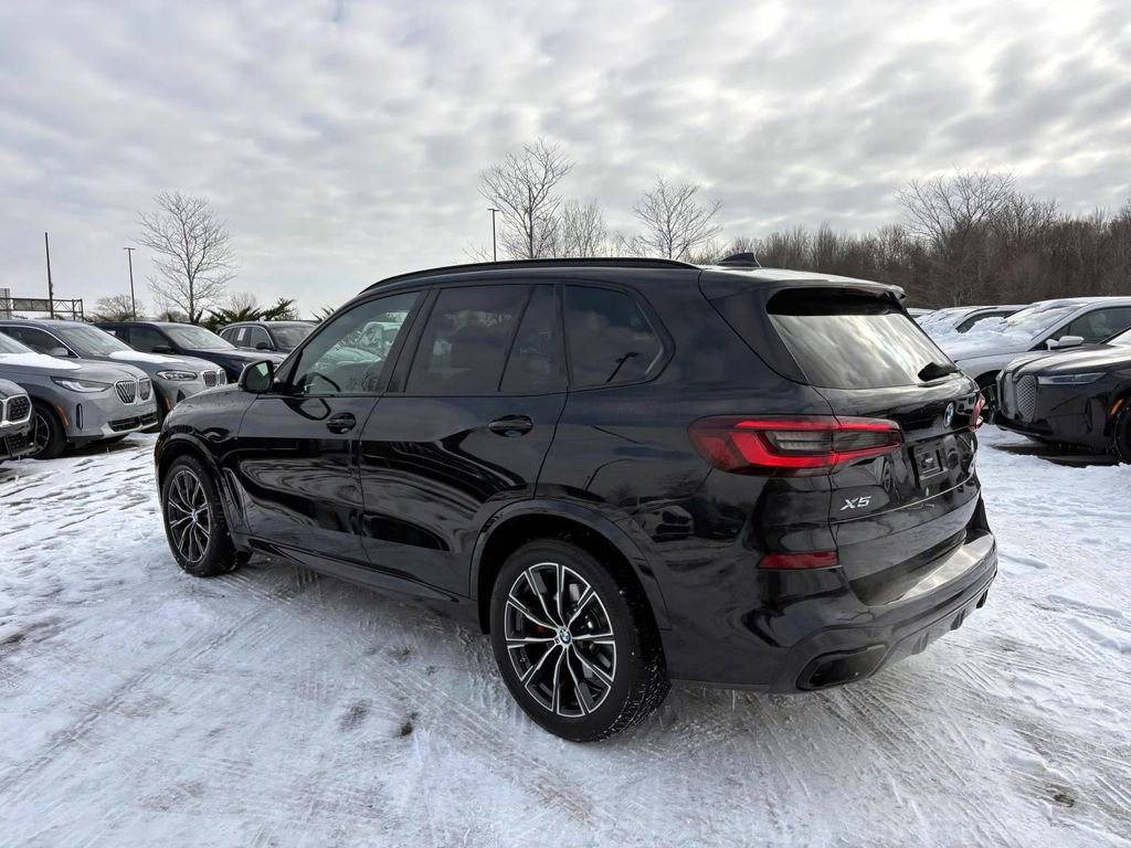 Certified 2022 BMW X5 xDrive40i w/ M Sport Package image 5