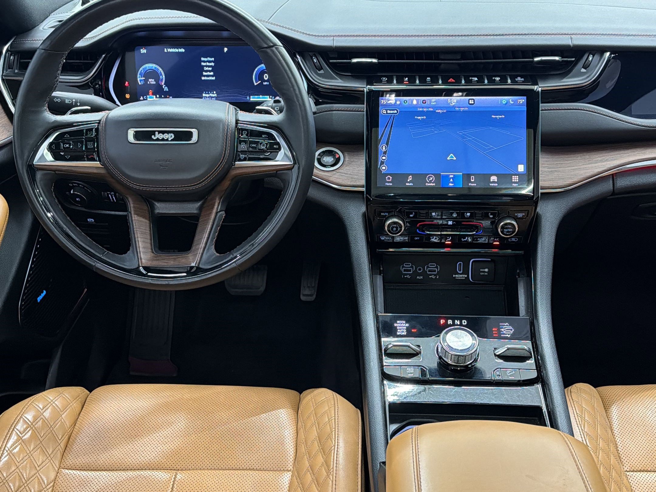 Used 2023 Jeep Grand Cherokee L Summit w/ Advanced Protech Group IV image 32