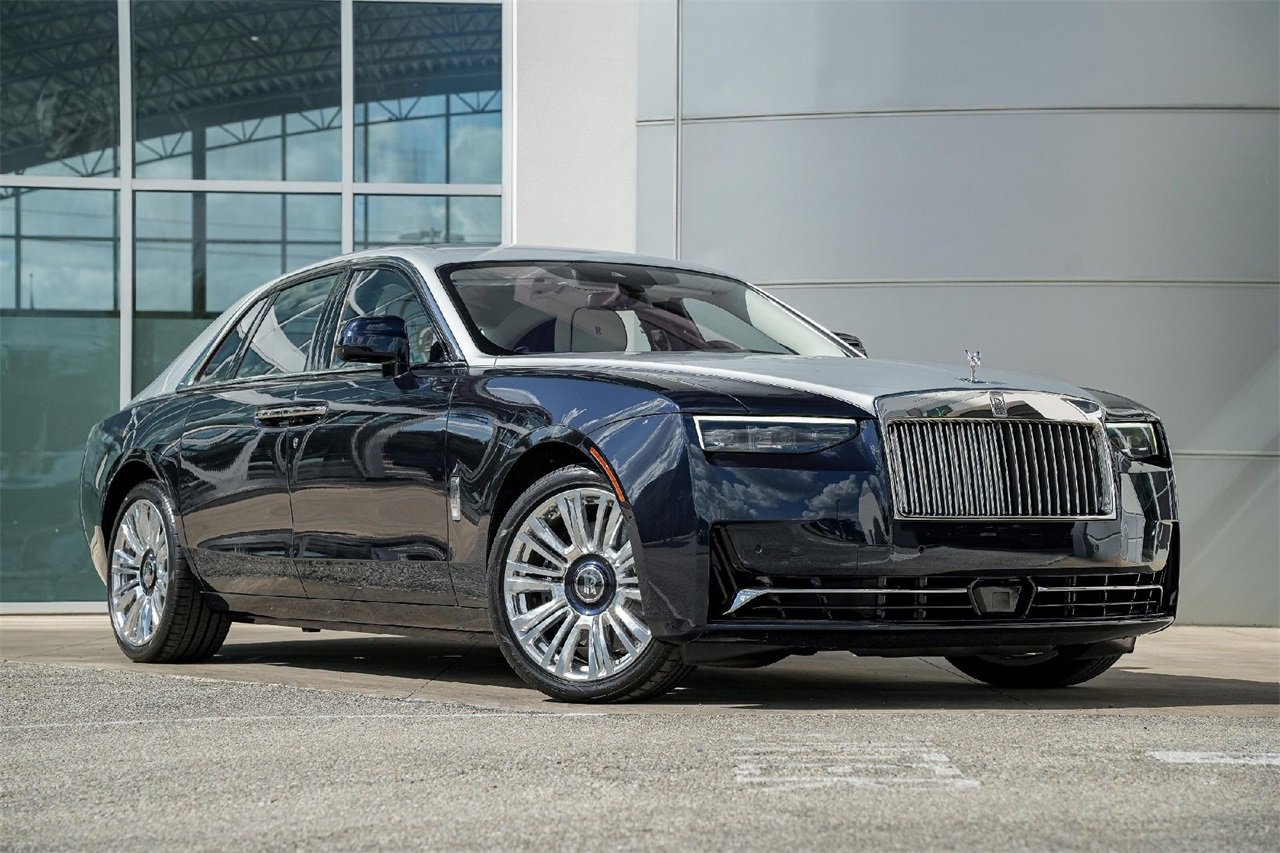 New 2025 Rolls-Royce Ghost image 1